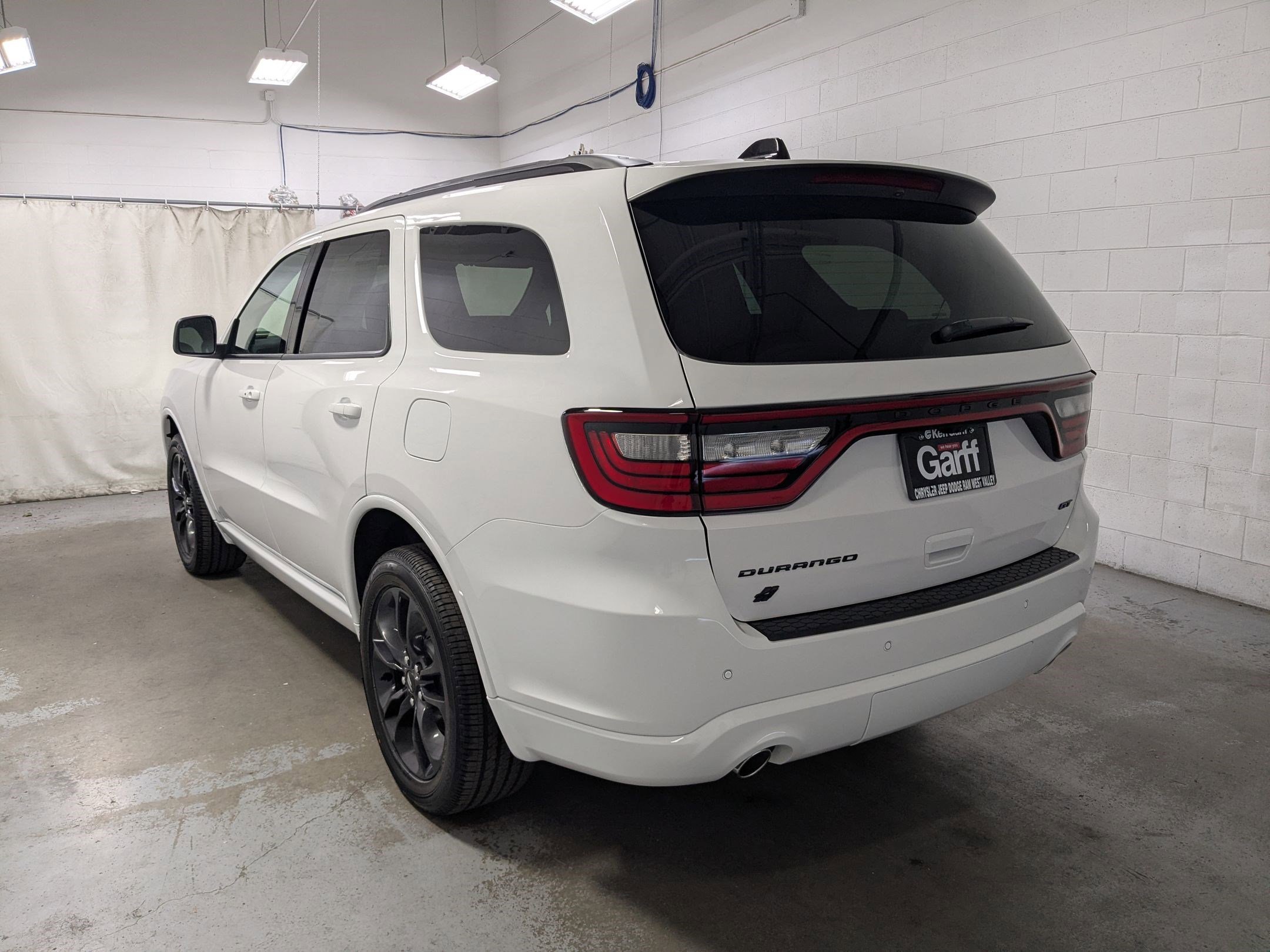 New 2026 White Knuckle Clear-Coat Exterior Paint Dodge GT image 7