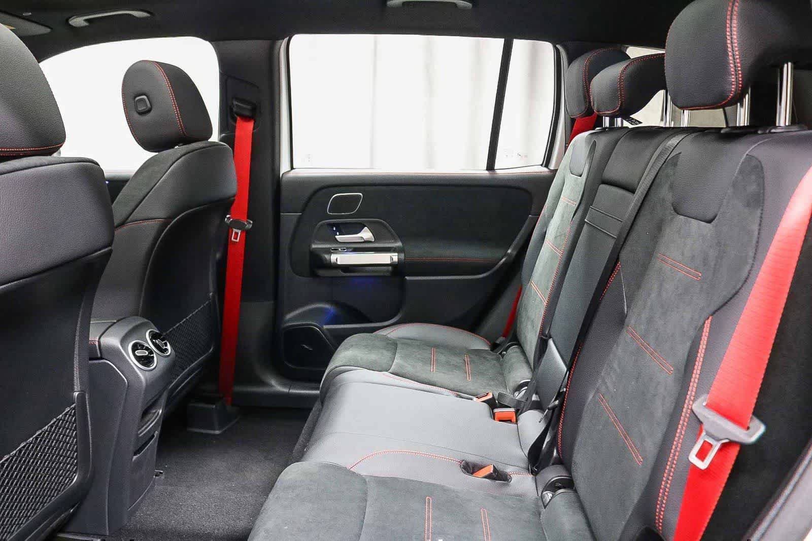 2026 Mercedes-Benz GLB AMG GLB 35 - Photo 19
