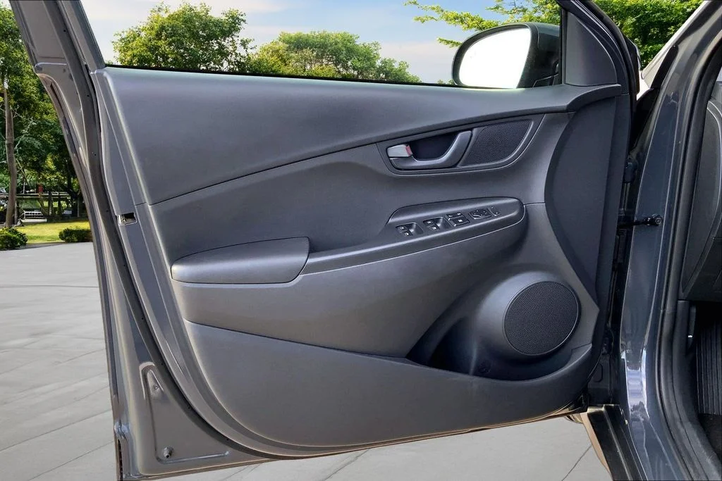Used 2023 Gray Hyundai SEL image 19