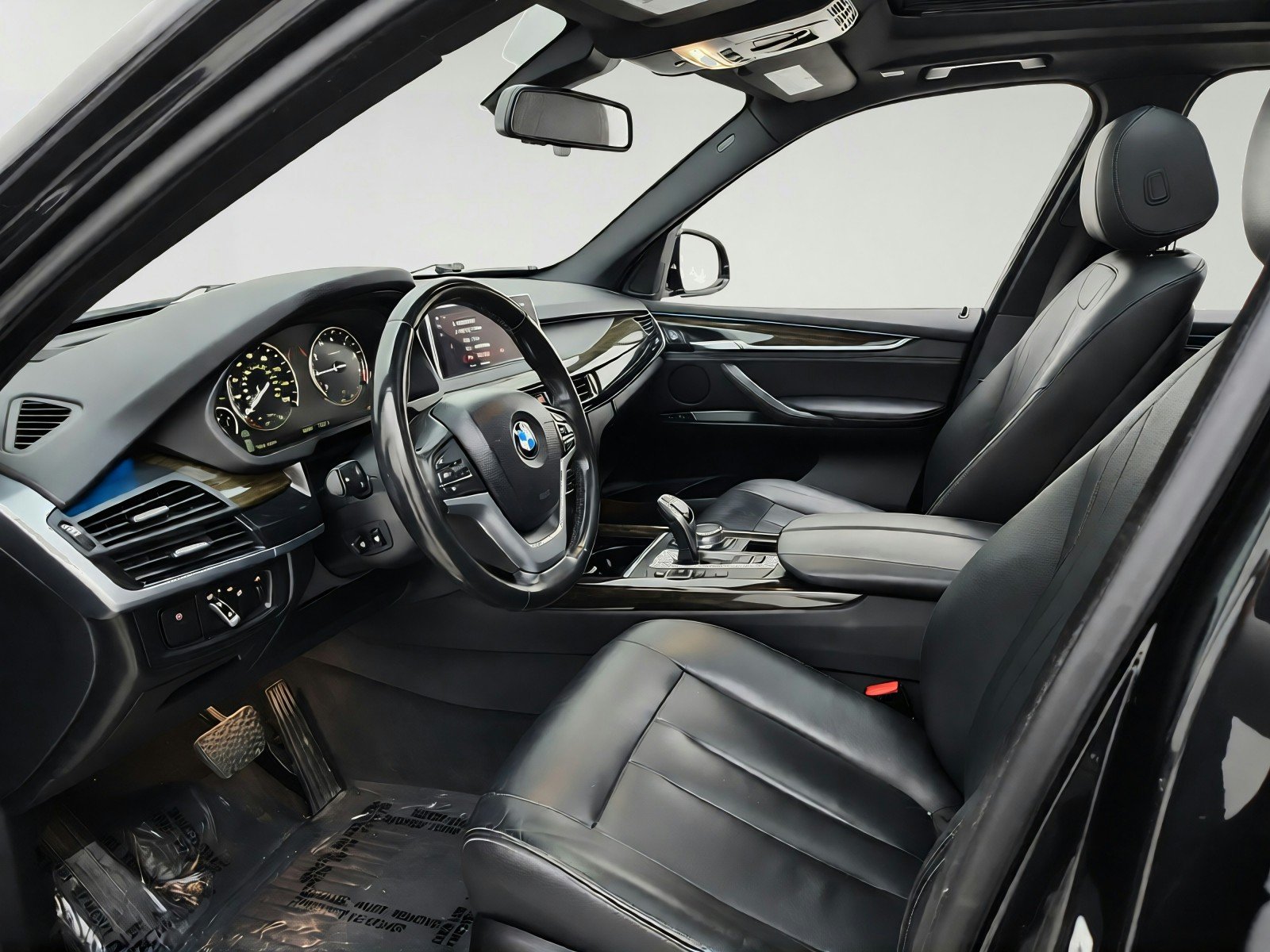 Used 2018 BLACK SAPPHIRE BMW xDrive35i image 16