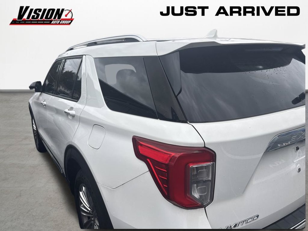 Used 2020 White Ford Limited image 10