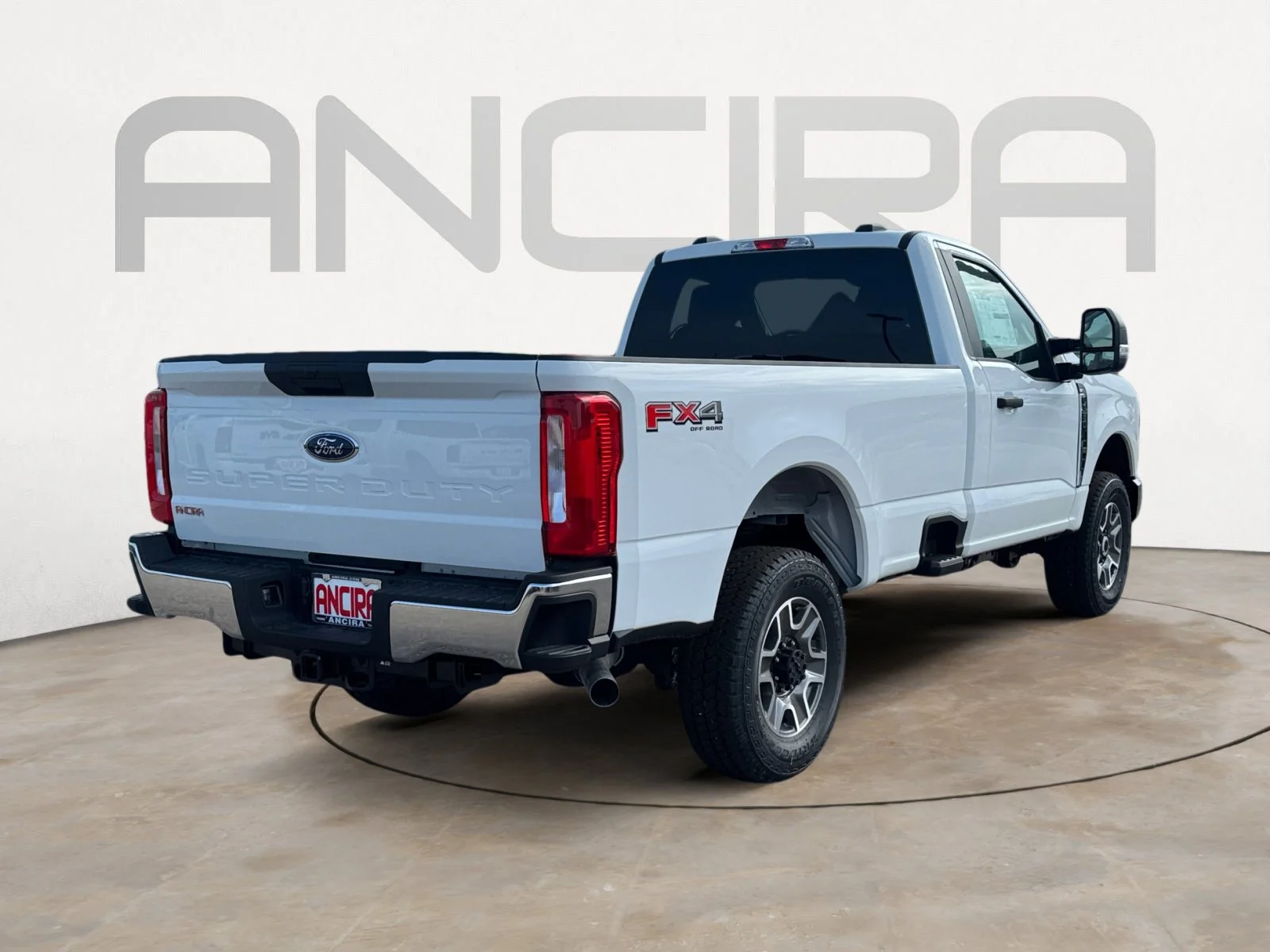 2025 Ford F-350 Super Duty XLT - Photo 8
