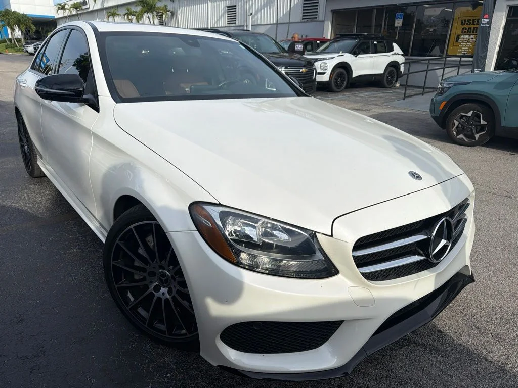 Used 2018 Diamond White Metallic Mercedes-Benz C 300 image 2