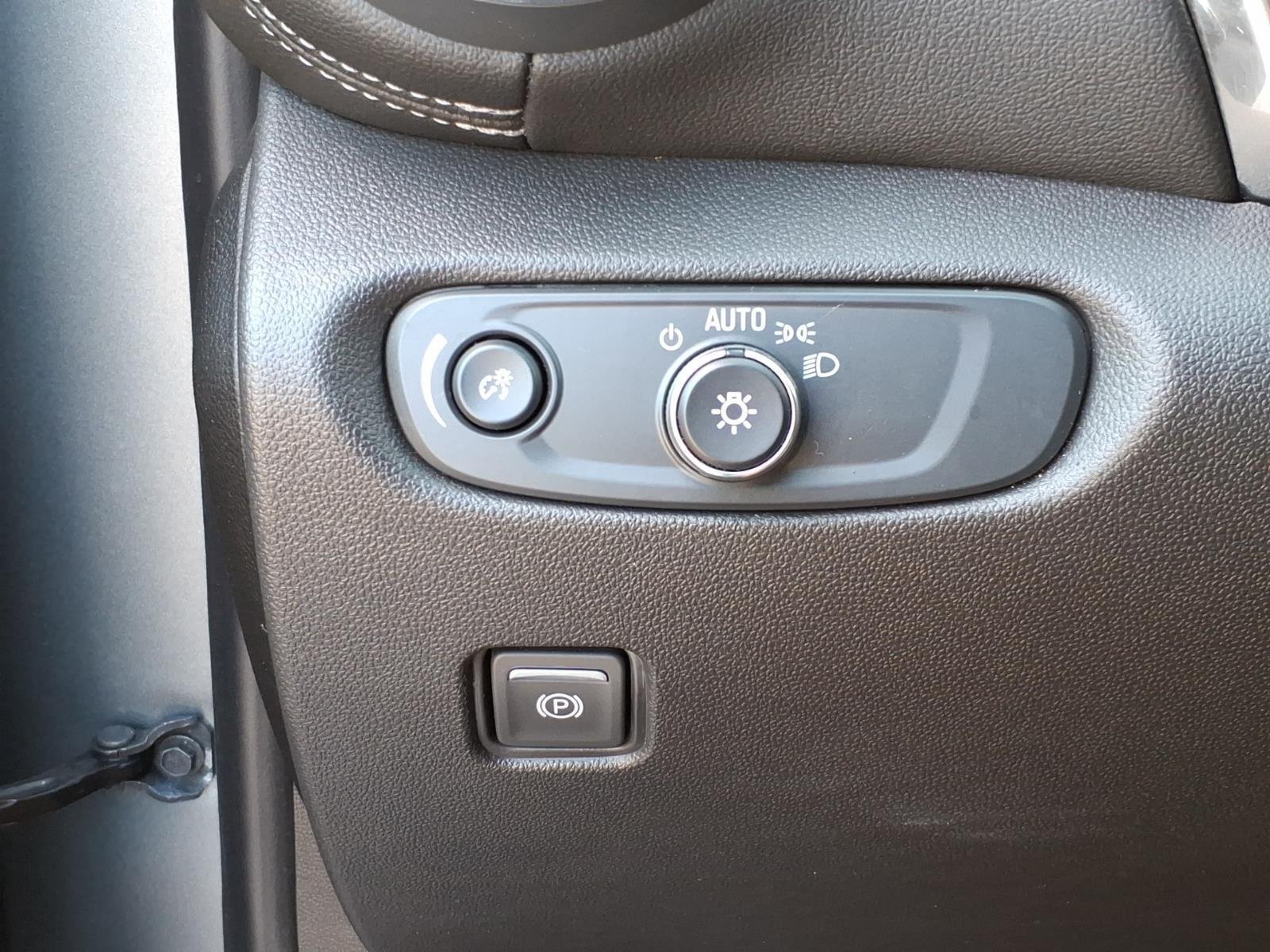 Used 2024 Sterling Gray Metallic Chevrolet LT image 16