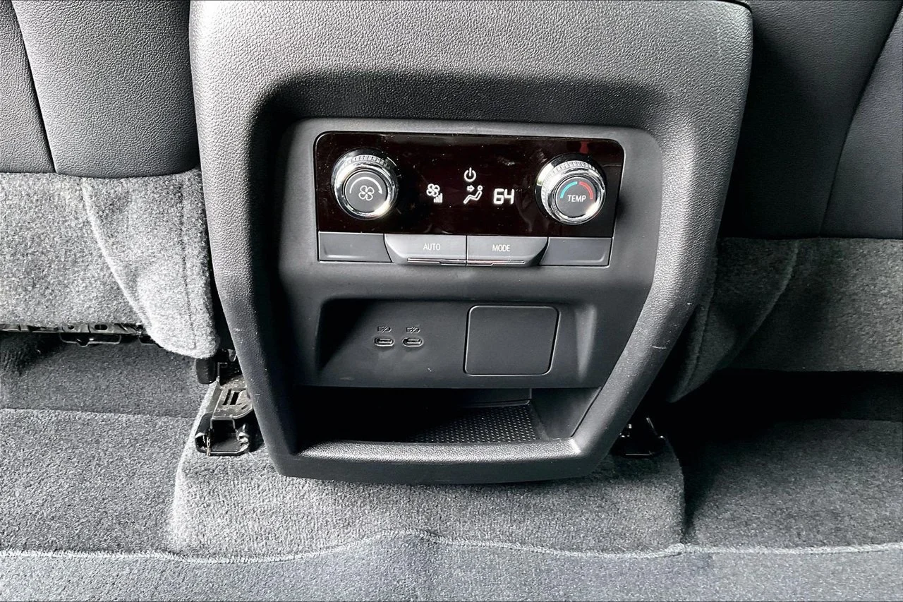 Used 2025 Black Chevrolet LT image 15