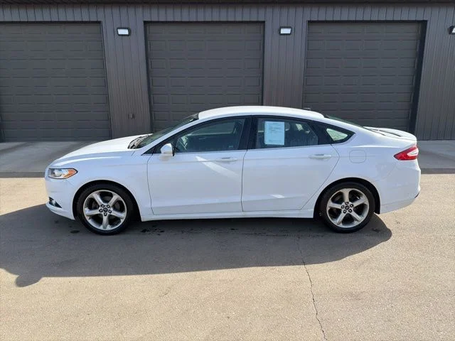 Used 2016 Ford Fusion SE with VIN 3FA6P0HD9GR258580 for sale in Pine River, MN