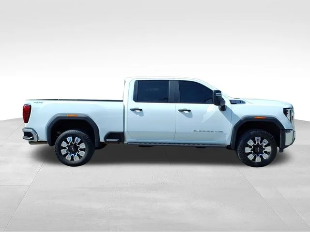 Used 2024 White GMC Pro image 9