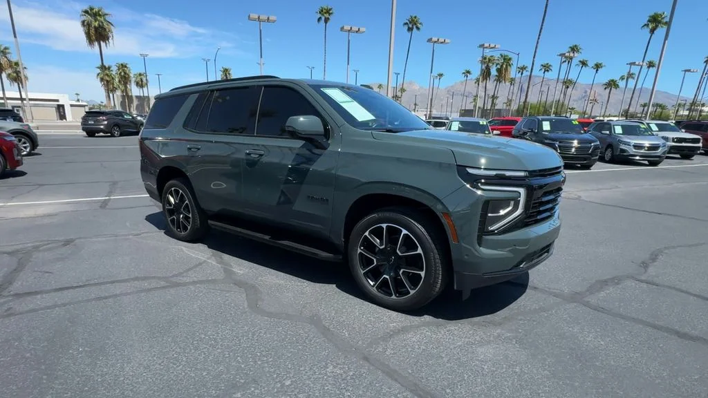 Used 2025 Gray Chevrolet RST image 3