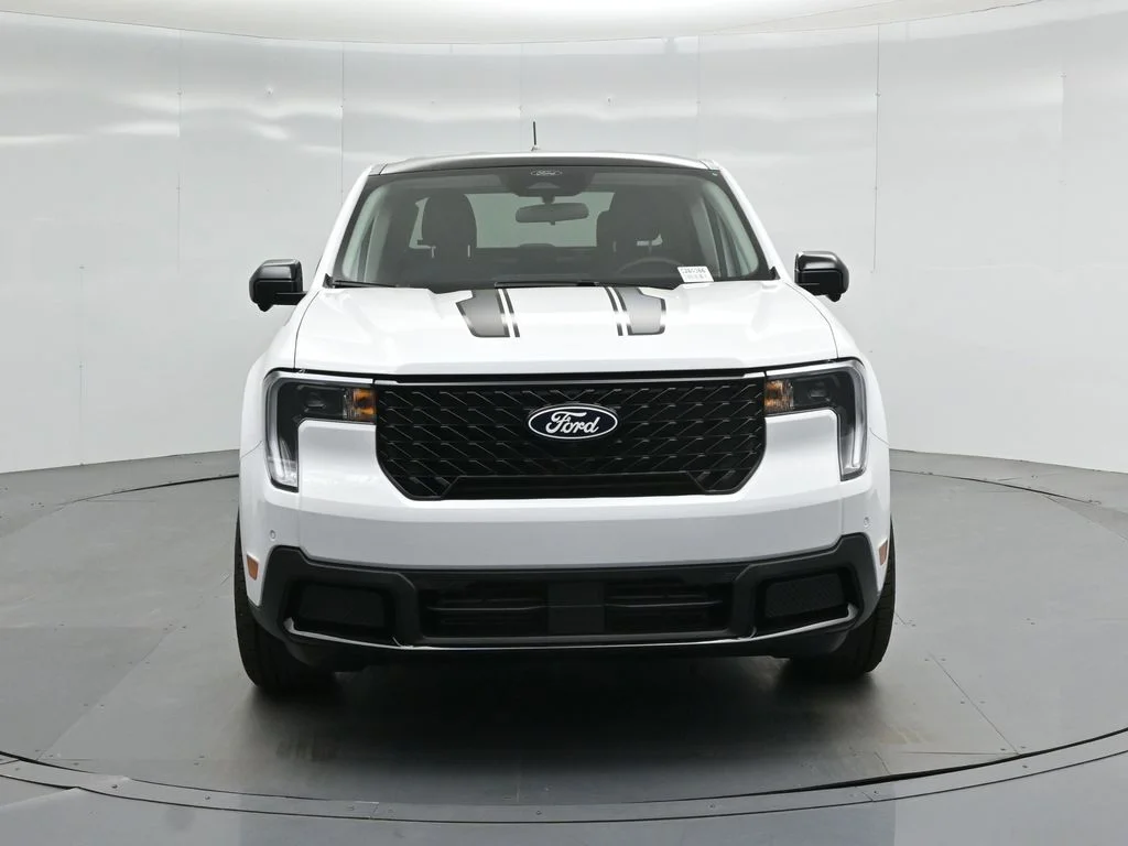 New 2026 Oxford White Ford Lariat image 24