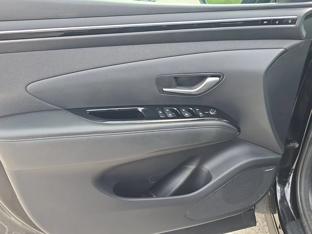 Used 2024 Black Hyundai Limited image 18