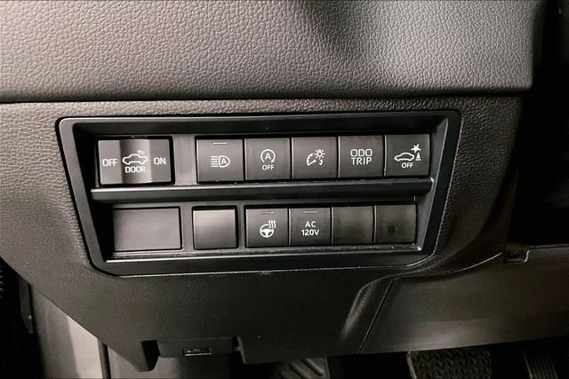 2025 Toyota Tundra Limited - Photo 38