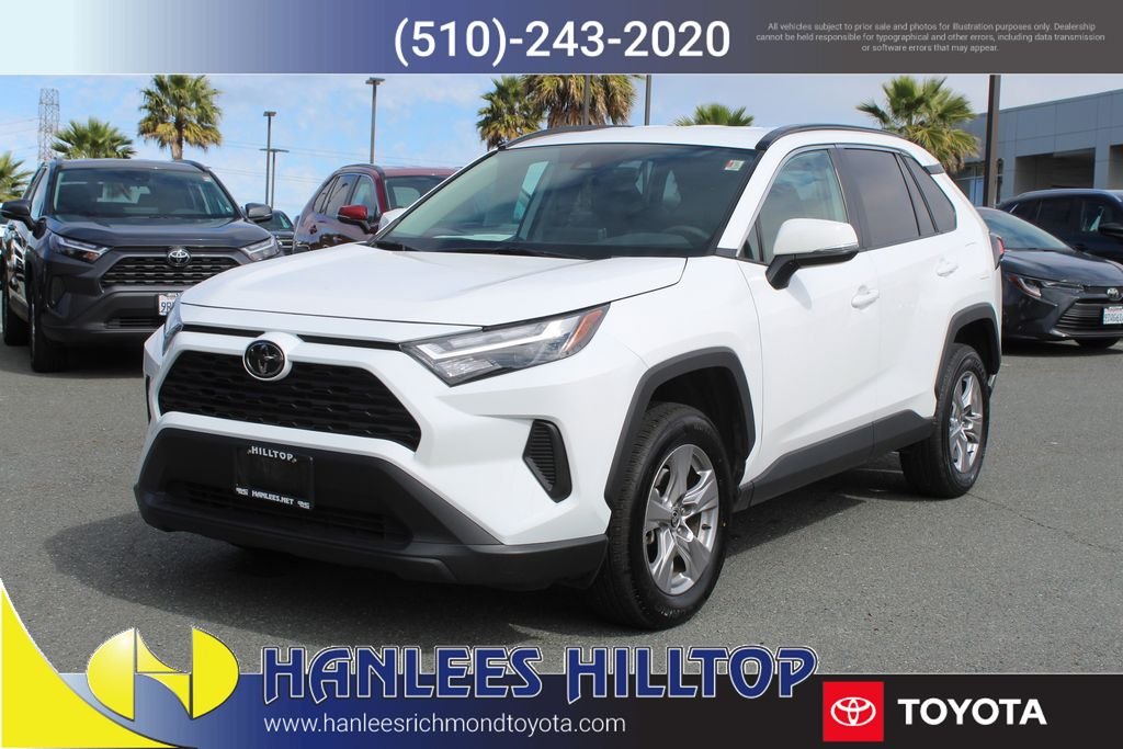 2025 Toyota RAV4 XLE photo 2