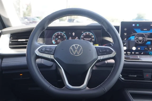 New 2026 Pure White Volkswagen 2.0T SE image 25