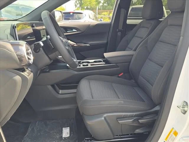 2027 Chevrolet Equinox LT - Photo 17