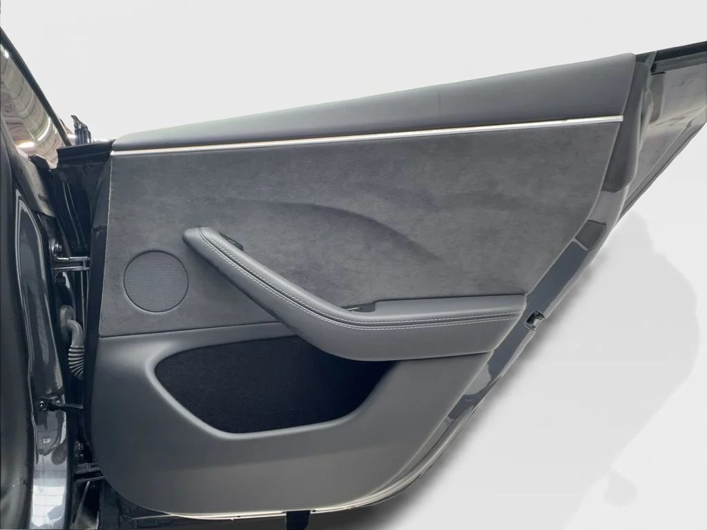 Used 2025 Black Tesla Long Range image 26