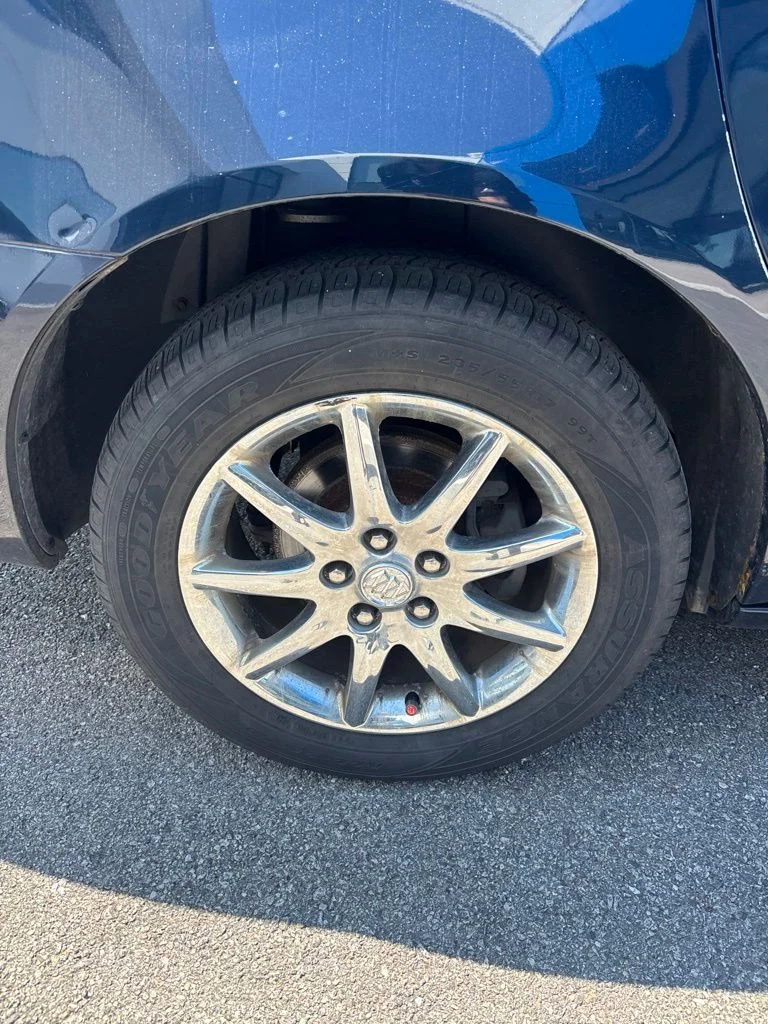 Used 2007 Ming Blue Metallic Buick CXL image 14