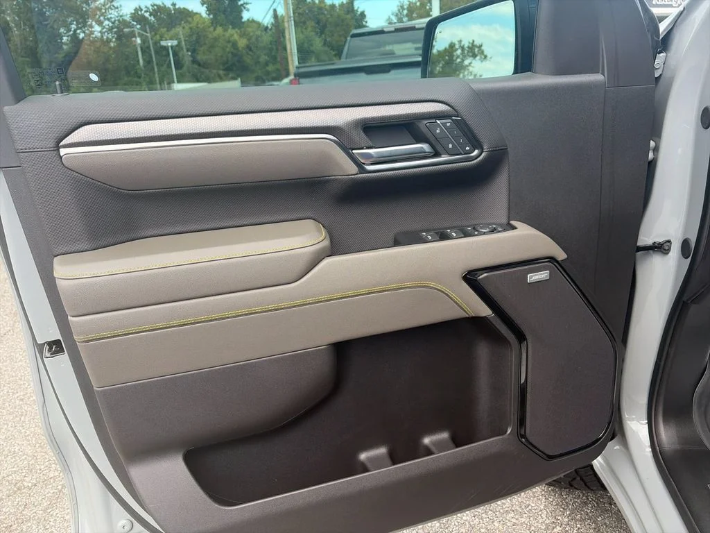 Used 2024 Gray Chevrolet ZR2 image 12