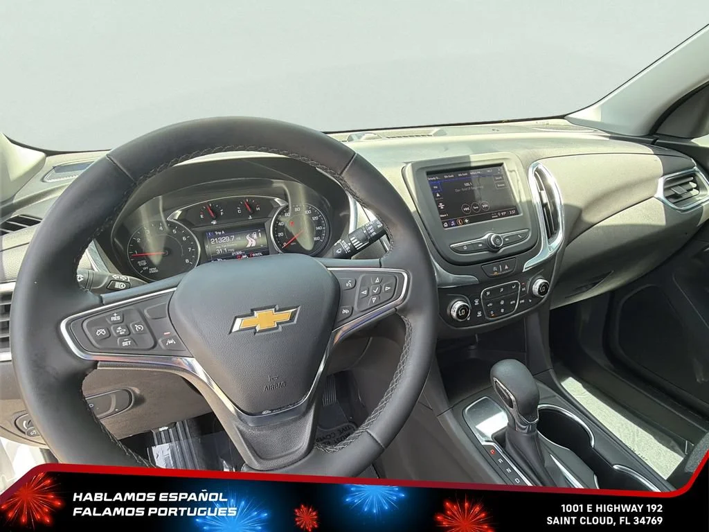 Used 2024 Summit White Chevrolet LT image 14