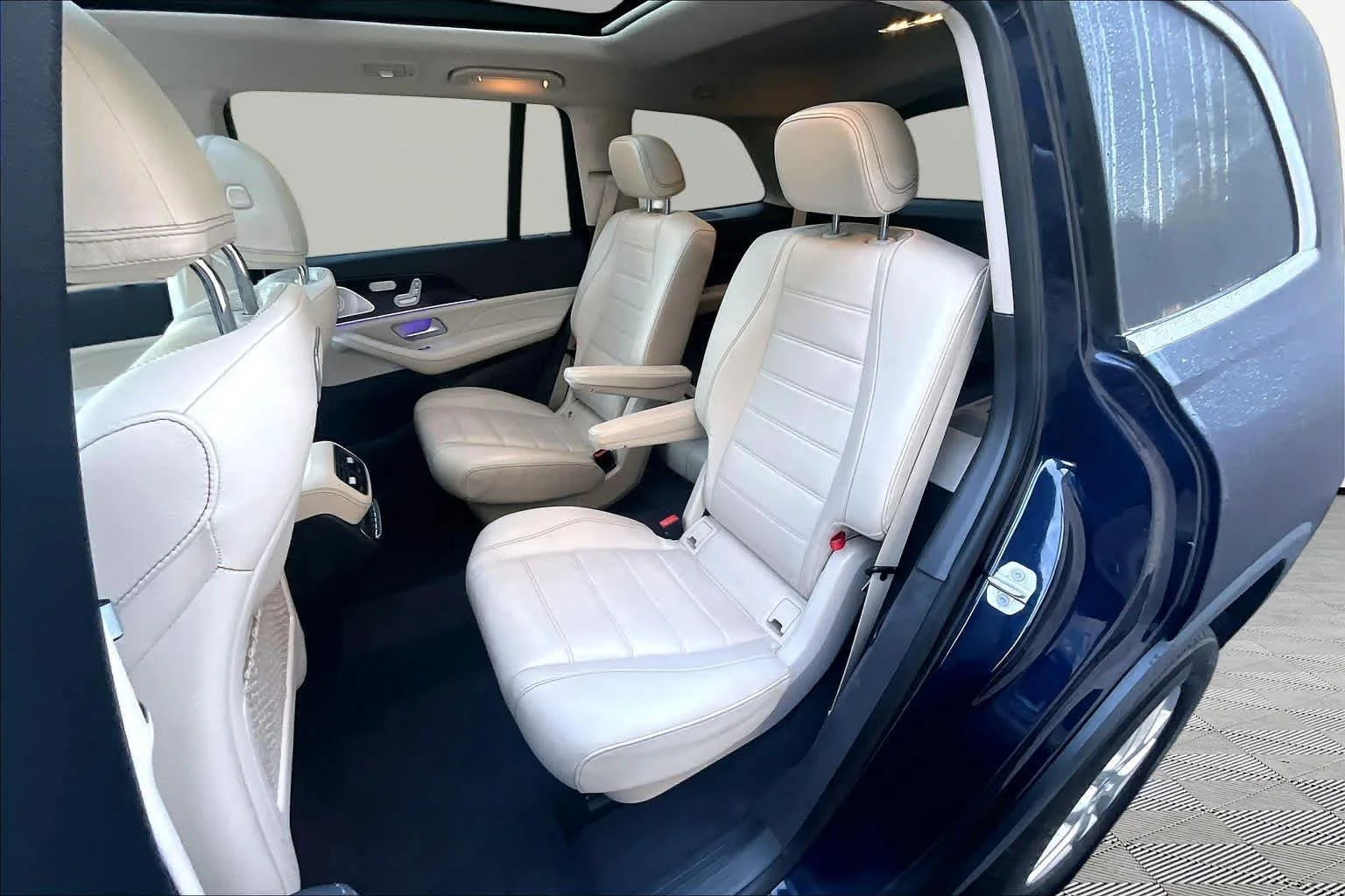 Used 2020 Lunar Blue Metallic Mercedes-Benz GLS 450 image 40