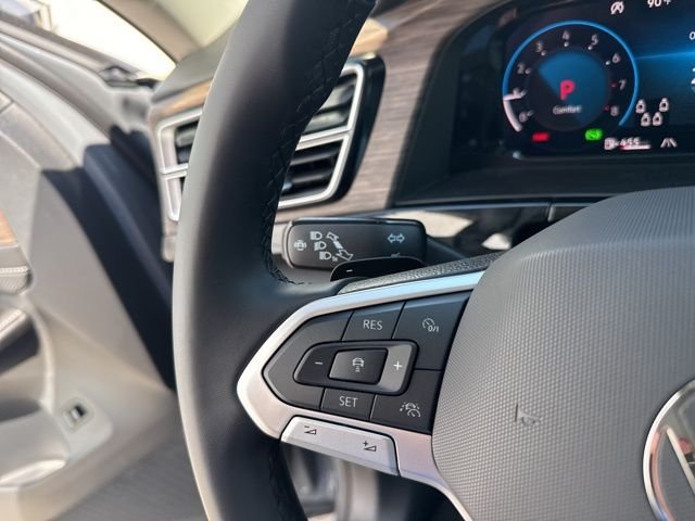 New 2026 Pure Gray Volkswagen 2.0T SEL Premium R-Line image 36