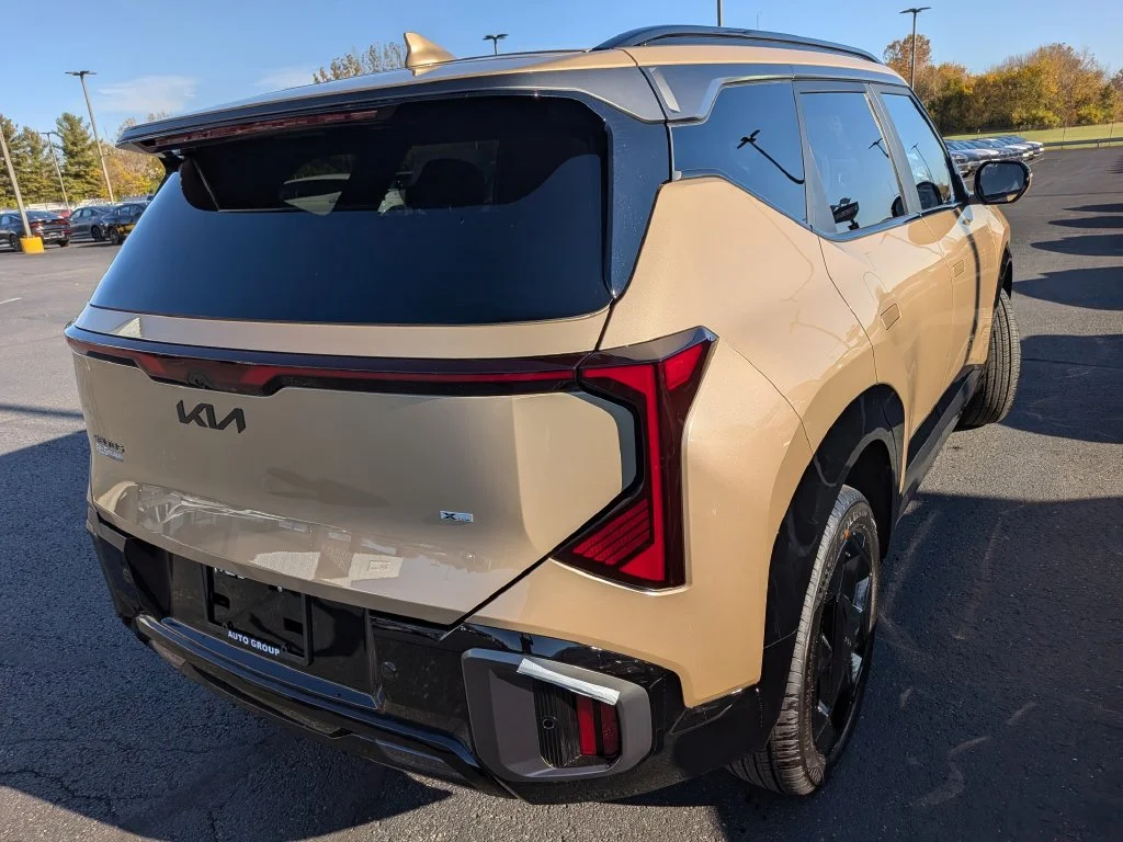 New 2027 Terrain Brown Kia X-Line S image 34