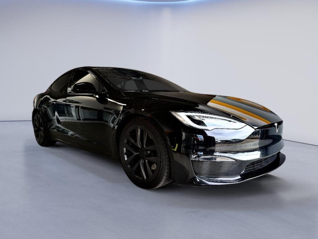 Used 2022 Solid Black Tesla Plaid image 2