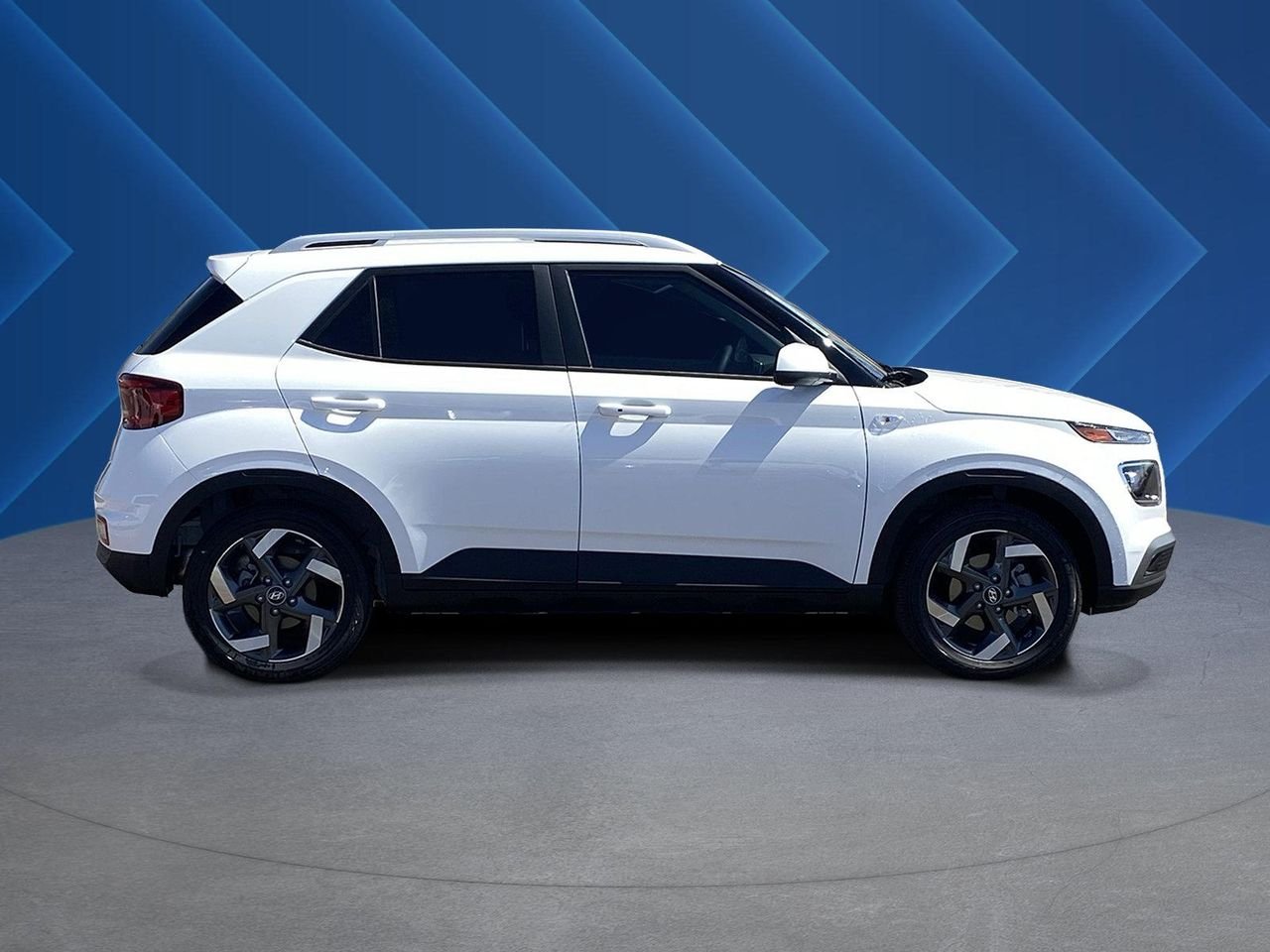 New 2026 Lunar White Hyundai SEL image 2