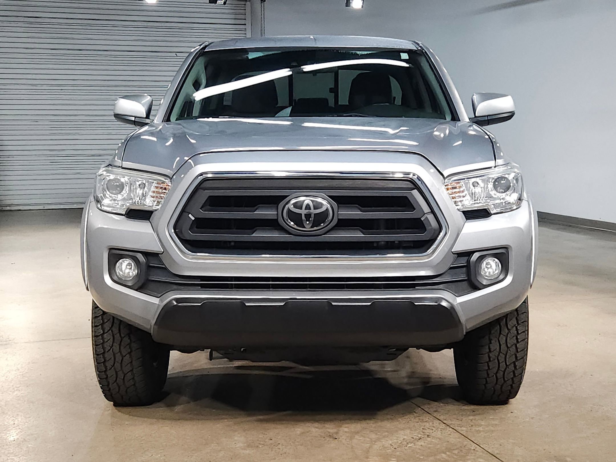 Used 2020 Toyota Tacoma SR5 with VIN 5TFAX5GN6LX179364 for sale in Little Rock