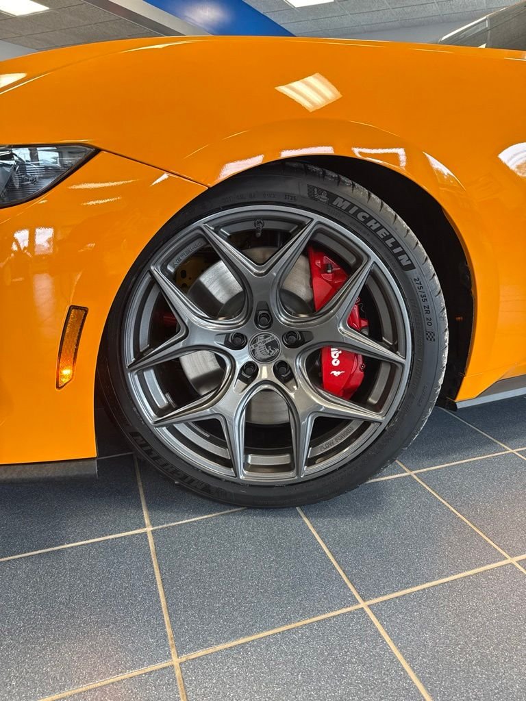 New 2026 Orange Fury Metallic Tri-Coat Ford GT Premium image 10
