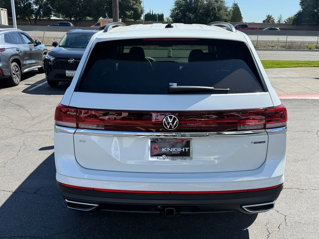 New 2026 Opal White Pearl Volkswagen 2.0T SE w/Technology image 9