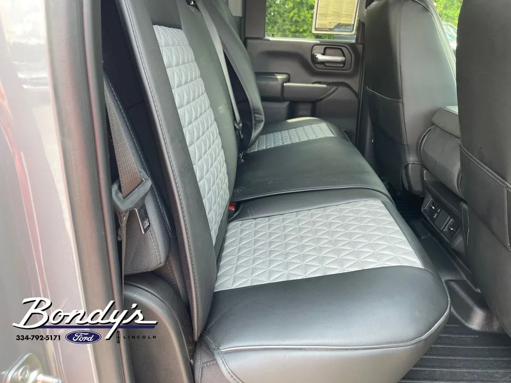 Used 2025 Slate Gray Metallic Chevrolet Custom image 16