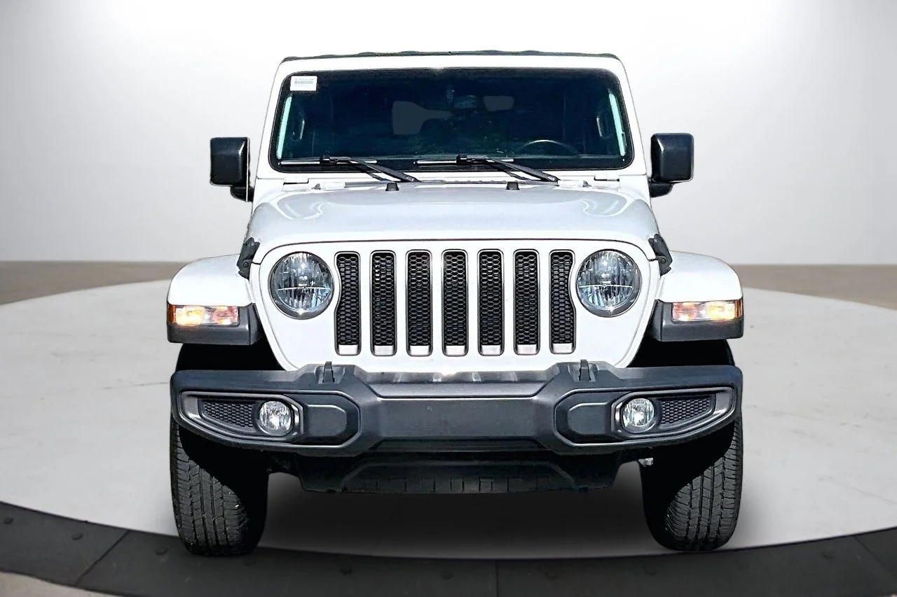 Used 2021 White Jeep Sport S image 3