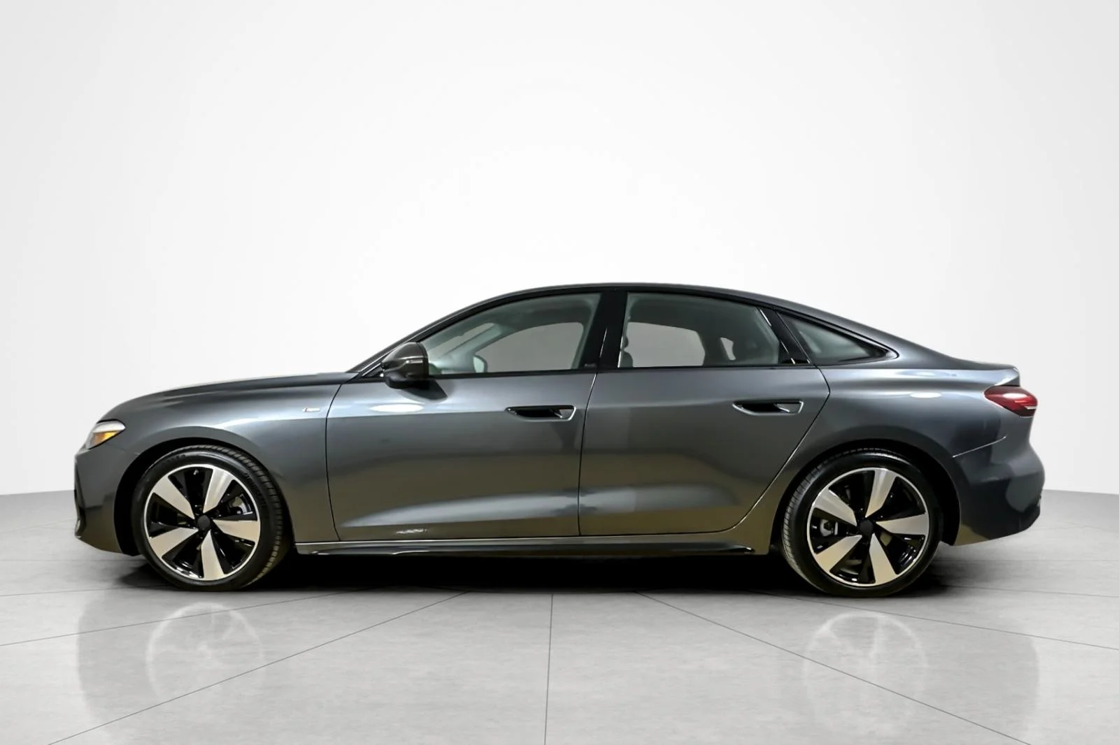 New 2026 Daytona Gray Pearl Effect Audi Premium 2.0 TFSI quattro image 3