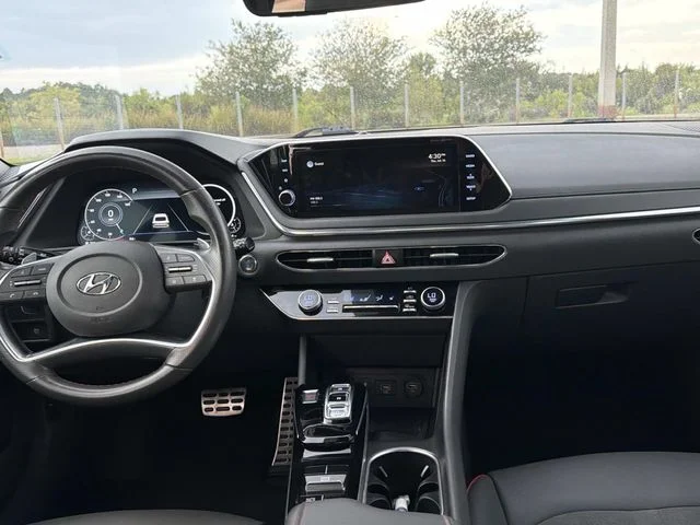 Certified Used 2022  Hyundai SEL Plus image 14