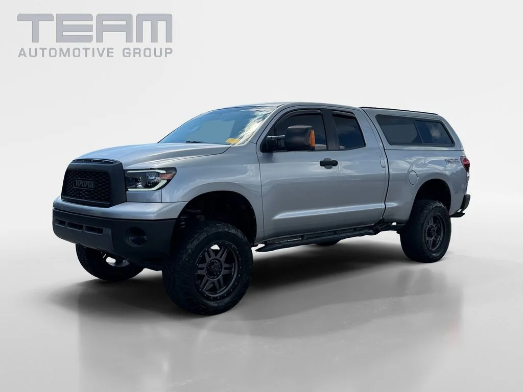 Used 2008 Silver Toyota Base image 3