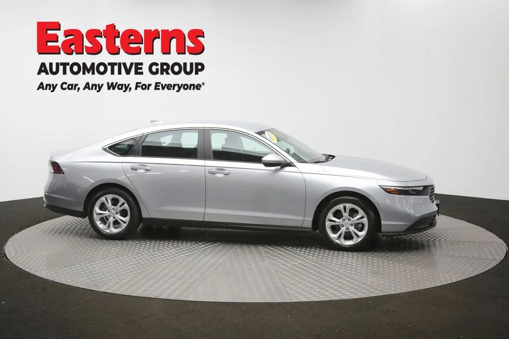 Used 2025 Silver Honda LX image 45