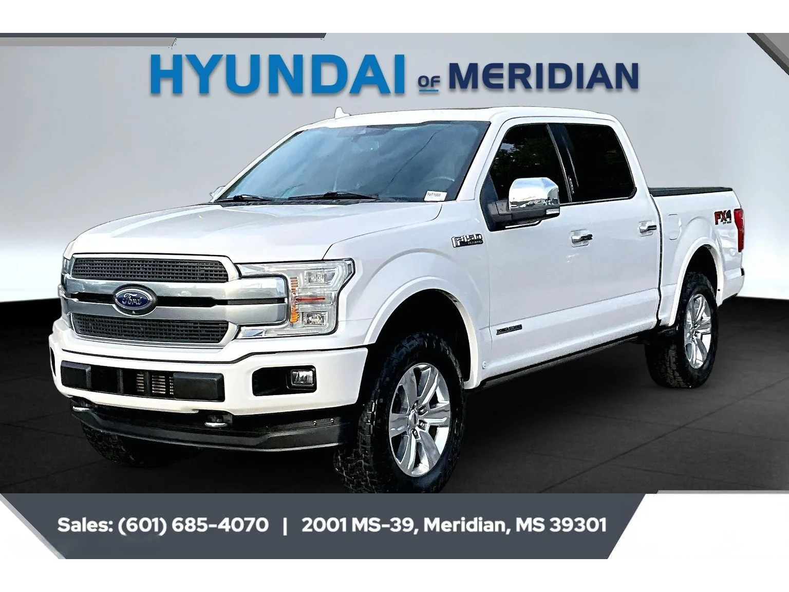 Used 2018 White Platinum Metallic Tri-Coat Ford Platinum image 10