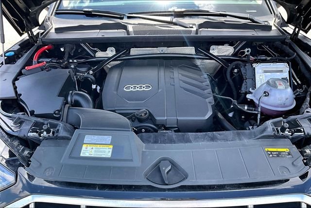 Used 2024  Audi 40 Premium Plus image 9