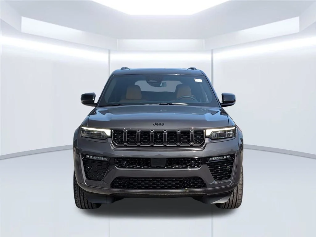New 2026 Gray Jeep Summit image 11