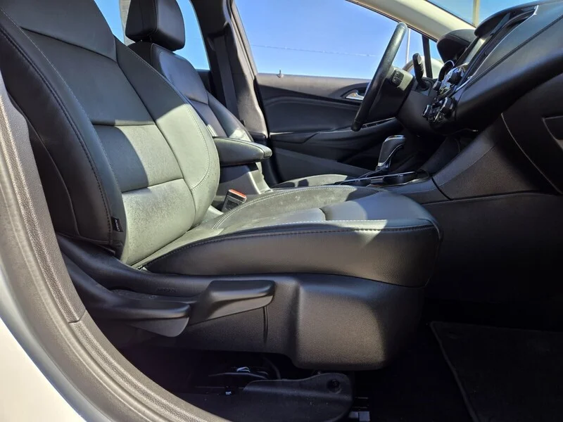 Used 2016 Summit White Chevrolet Premier image 13