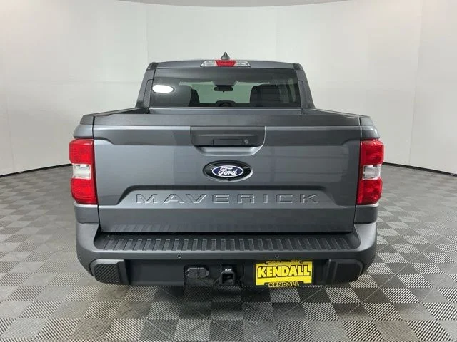 New 2026 Carbonized Gray Metallic Ford XLT image 6