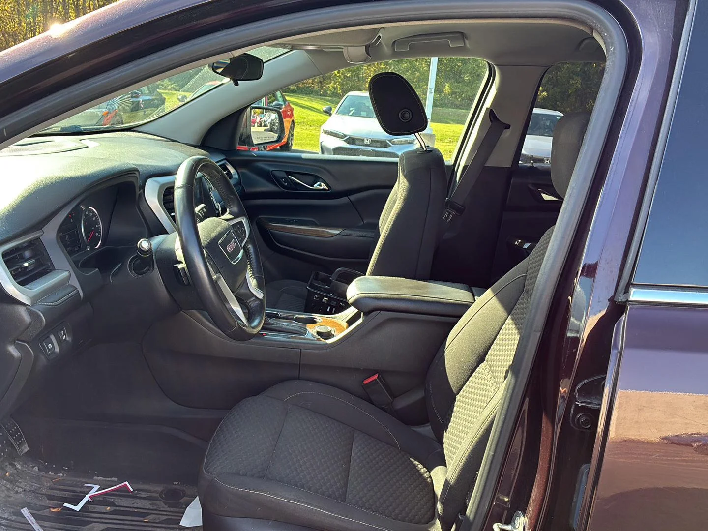 Used 2018 Black Cherry Metallic GMC SLE image 14
