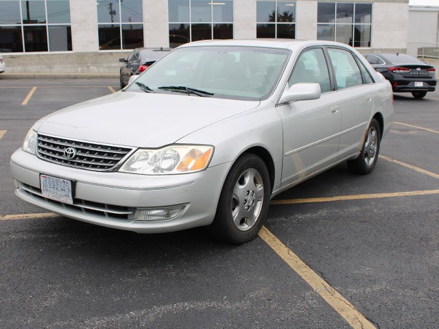 Used 2003 Lunar Mist Metallic Toyota XLS image 2