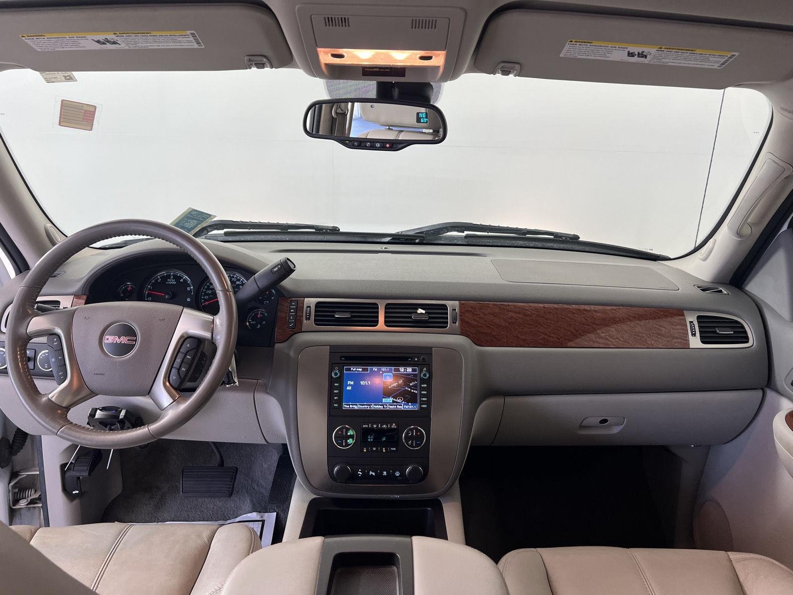 Used 2007 Summit White GMC SLT image 17