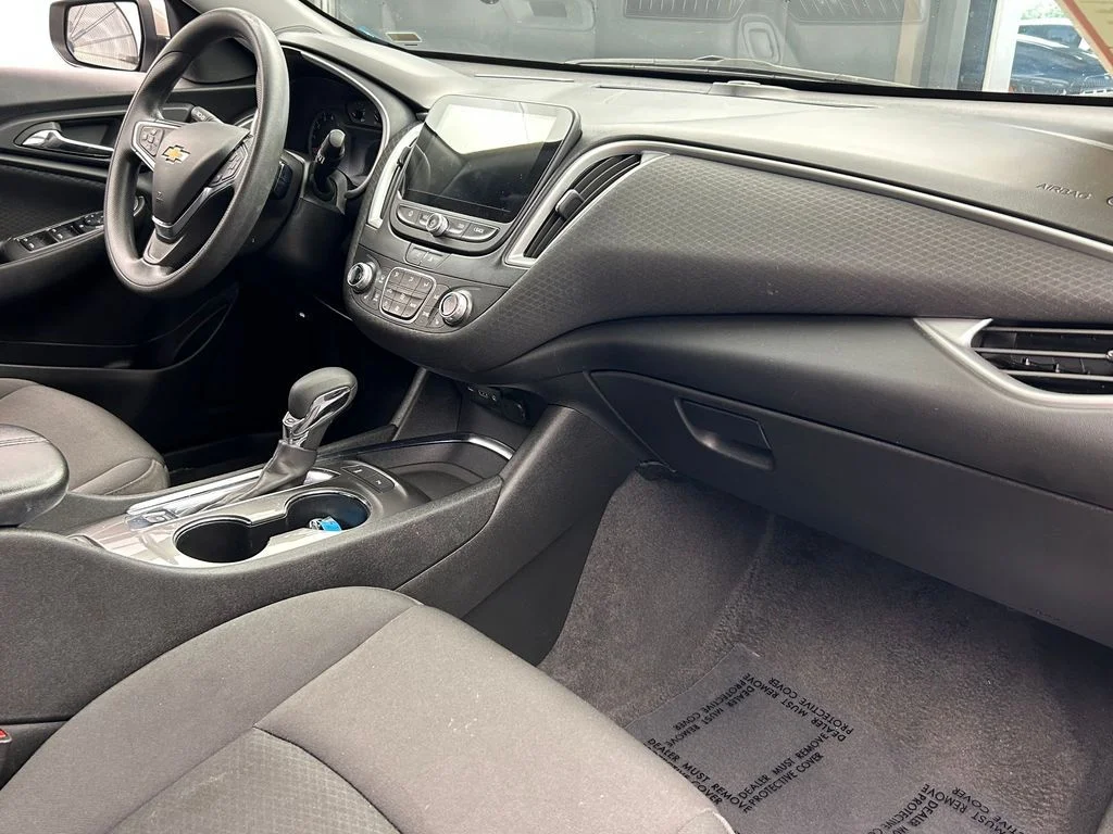 Used 2024 Mineral Gray Metallic Chevrolet LT image 10