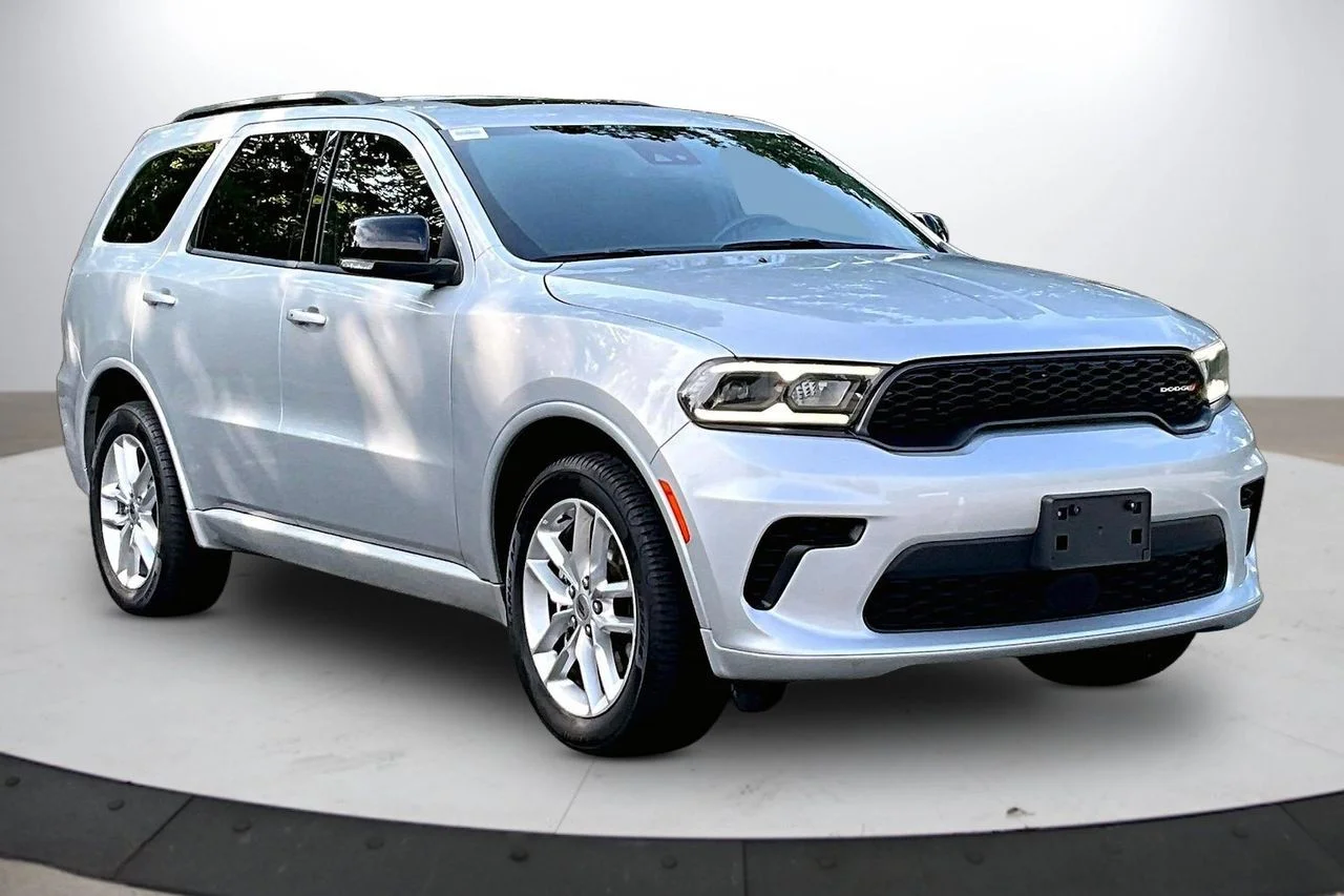 Used 2024  Dodge GT Plus image 2