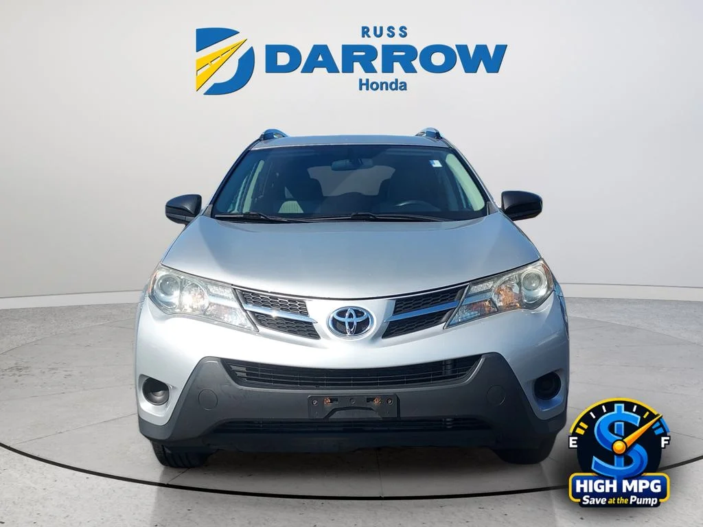 Used 2013 Silver Toyota LE image 8