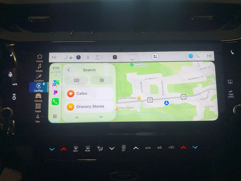 New 2026 Bright White Clear-Coat Exterior Paint Jeep Altitude image 20