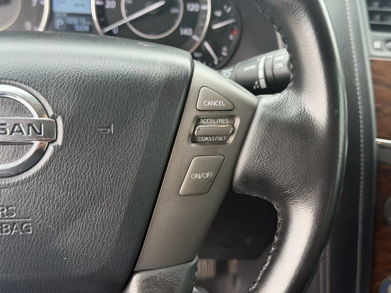 Used 2018 Brilliant Silver Nissan SL image 22