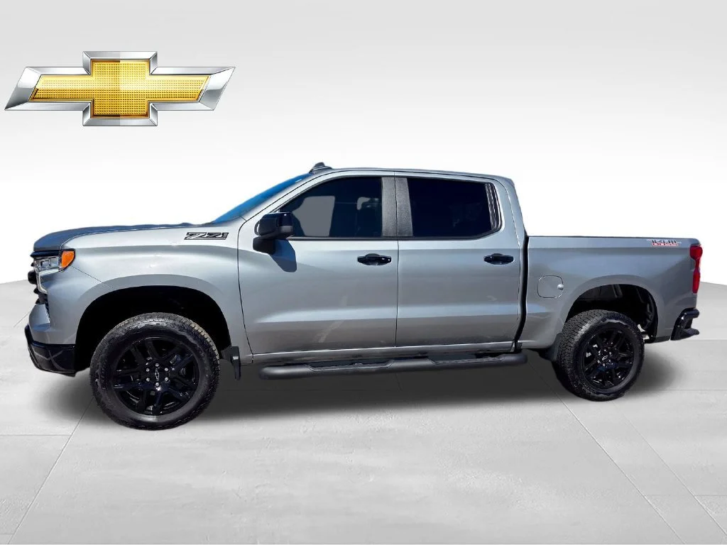 Used 2026 Sterling Gray Metallic Chevrolet LT Trail Boss image 3